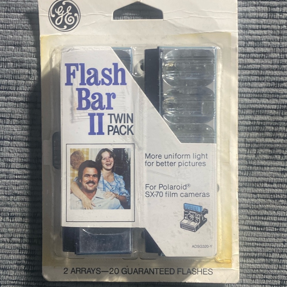 Flash bar ll twin pack for Polaroid ax-70 film Carmela